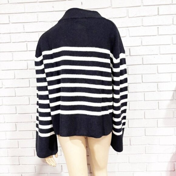 J.Crew Women’s Chunky crewneck sweater in Supersoft yarn - Size Large - Picture 9 of 16